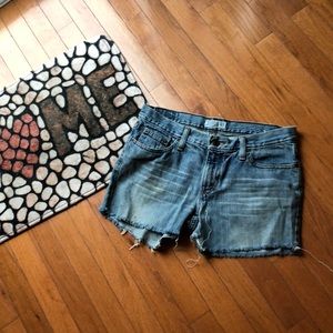 Cut jean shorts